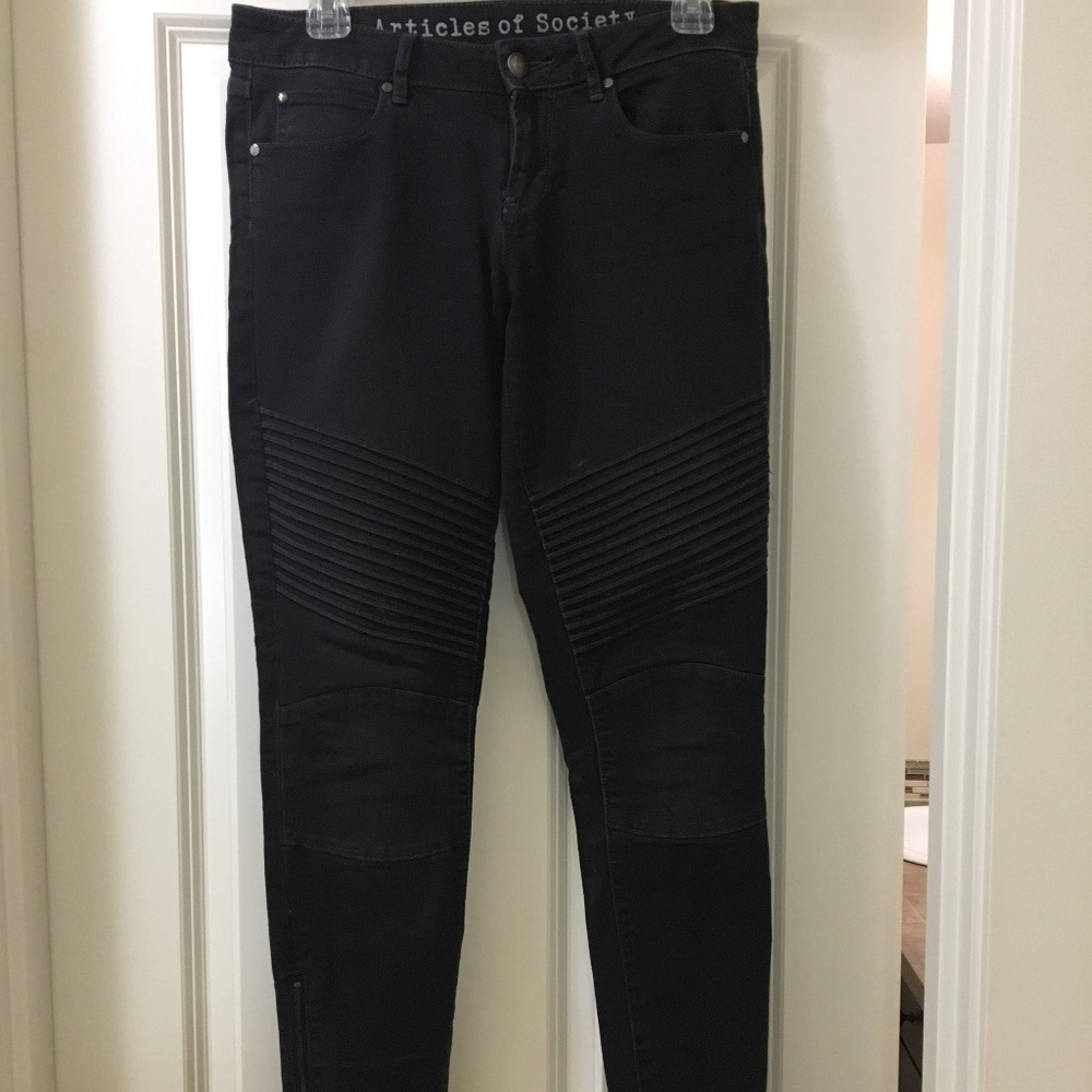 Skinny Black Jeans